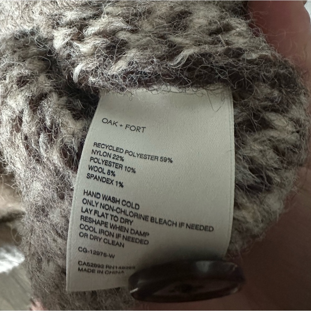 NWT Oak and Fort Intarsia Cardigan - Picture 5 of 5